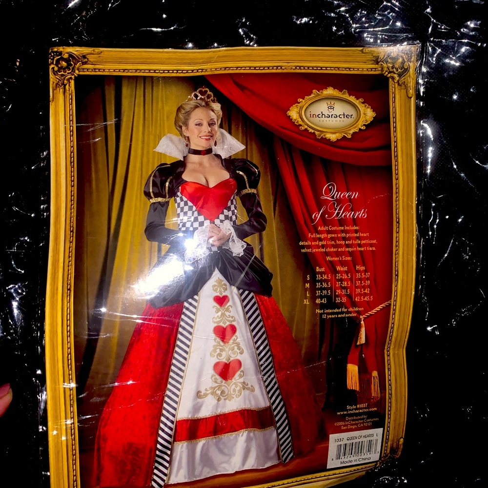 Queen of Hearts Costume(Halloween)